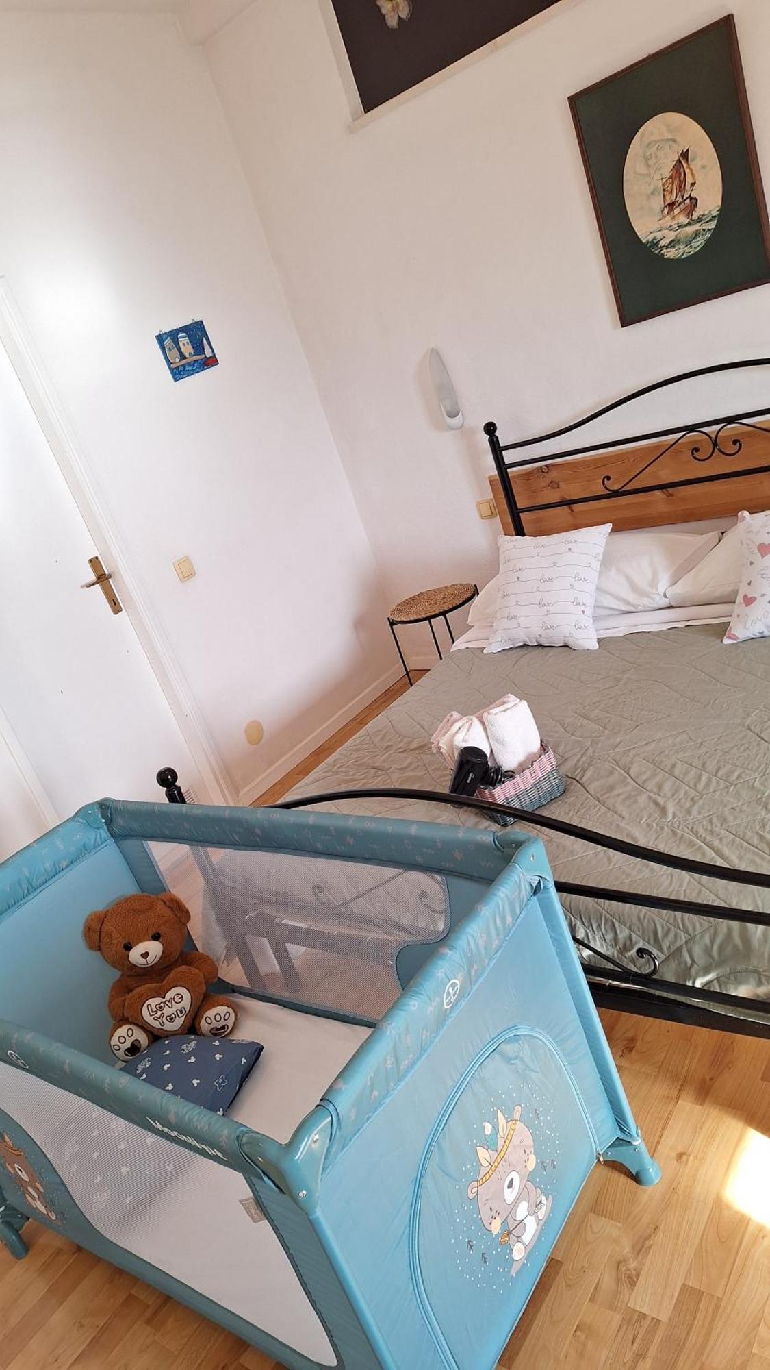 Apartmani Mary 杜基拉特 外观 照片